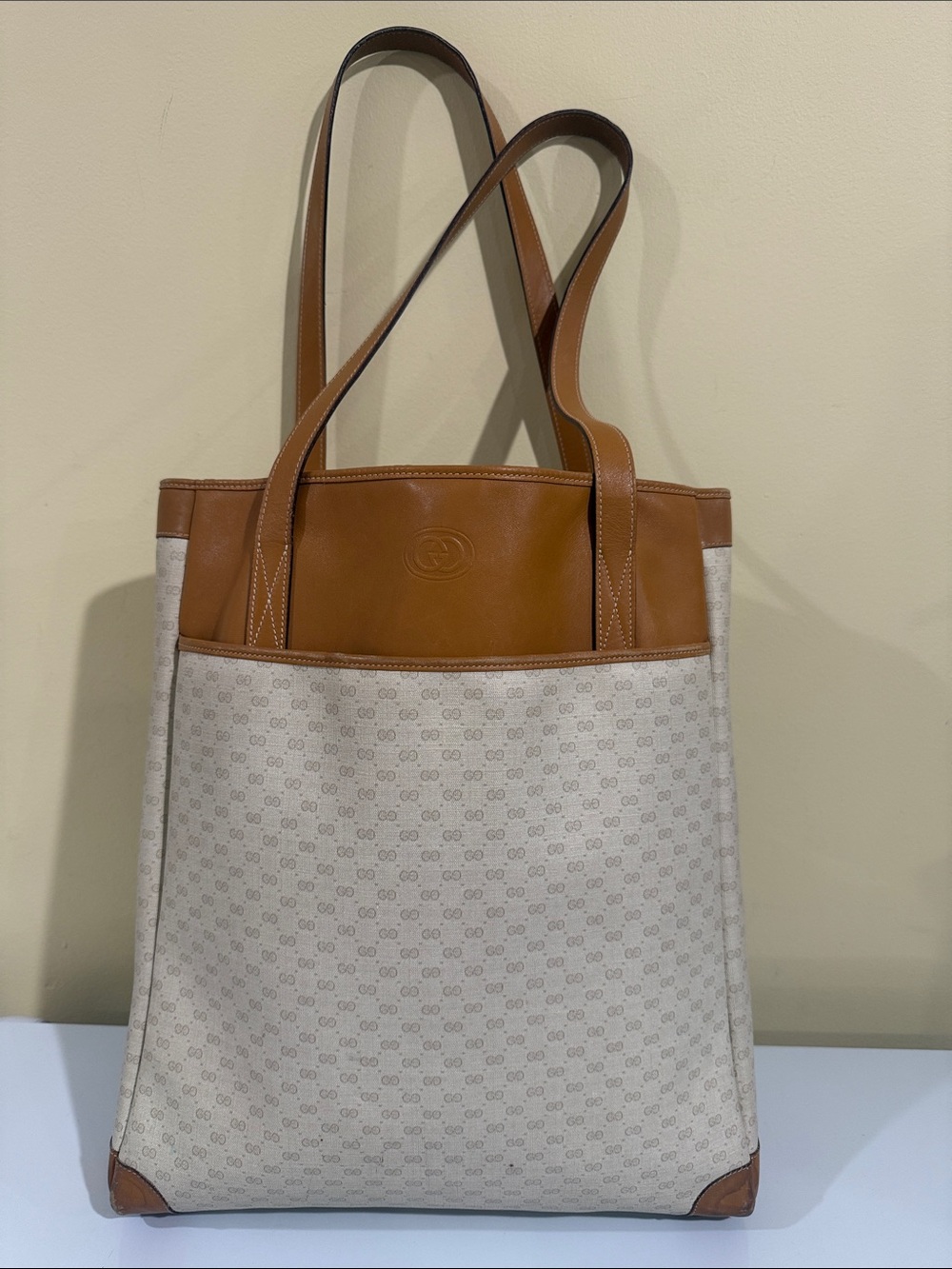 Authentic Gucci Tote - Vintage Gucci shoulder bag- Gucci Computer handbag